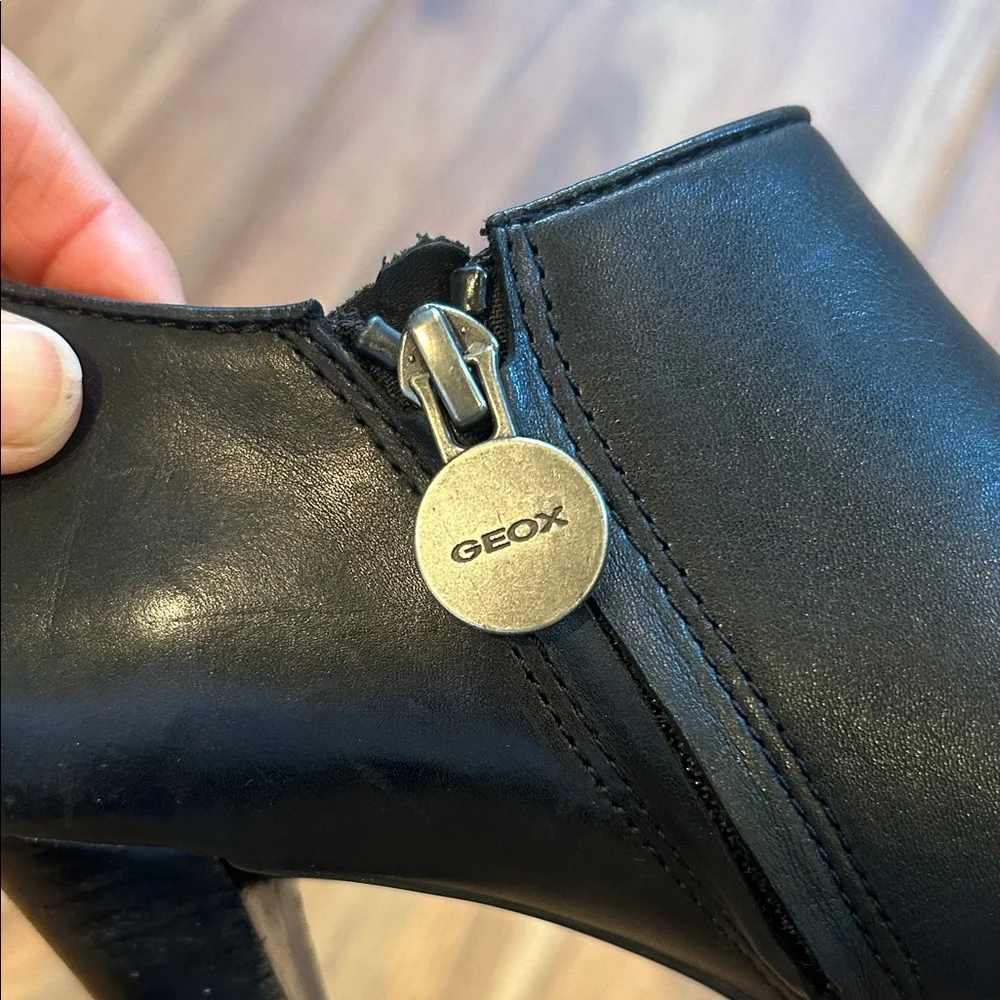 Geox Respira | Black Leather Ankle Booties